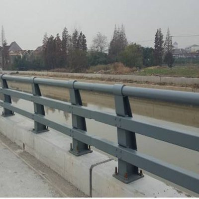 河道護(hù)欄